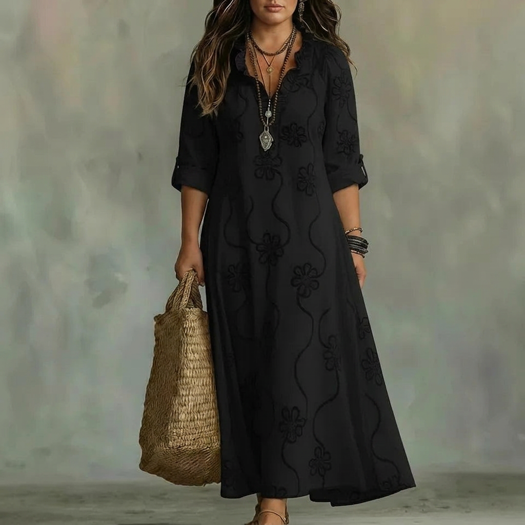 Sienna | Belly-Camouflaging Floral Summer Dress - Plus size model