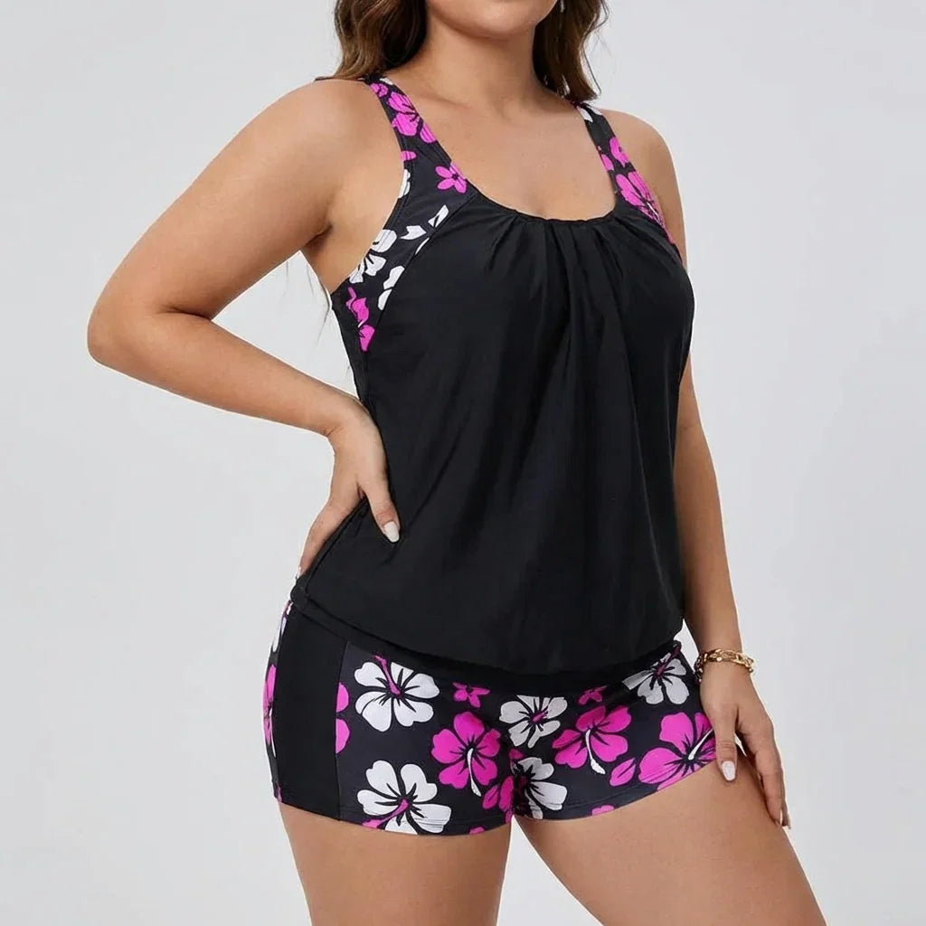 Ravina | Your stylish 2-piece swim set for summer & beach - Plus size model