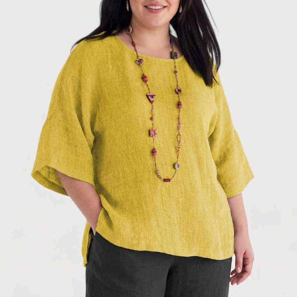 Mireille | Comfortable Blouse - Plus size model