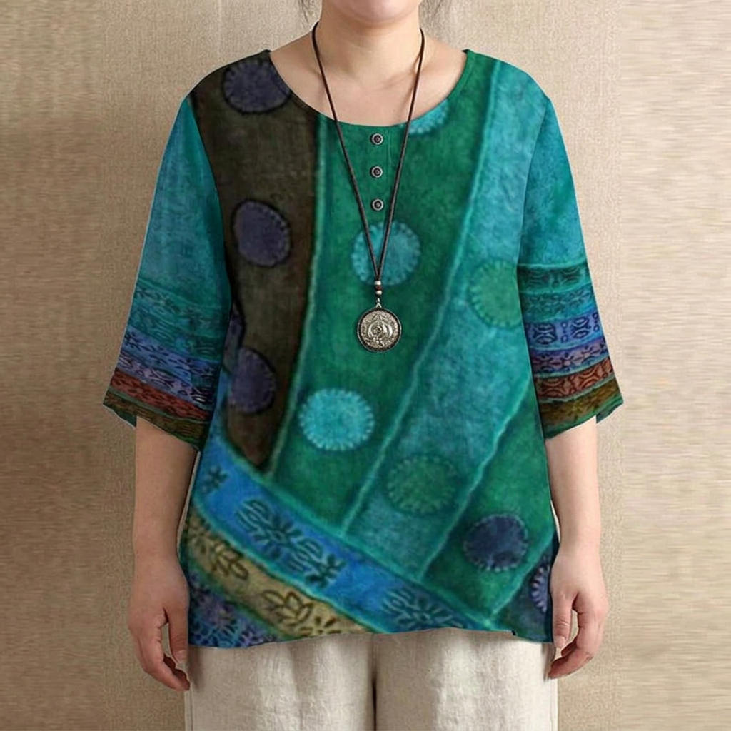 Anya | Retro-Inspired Blouse - Plus size model