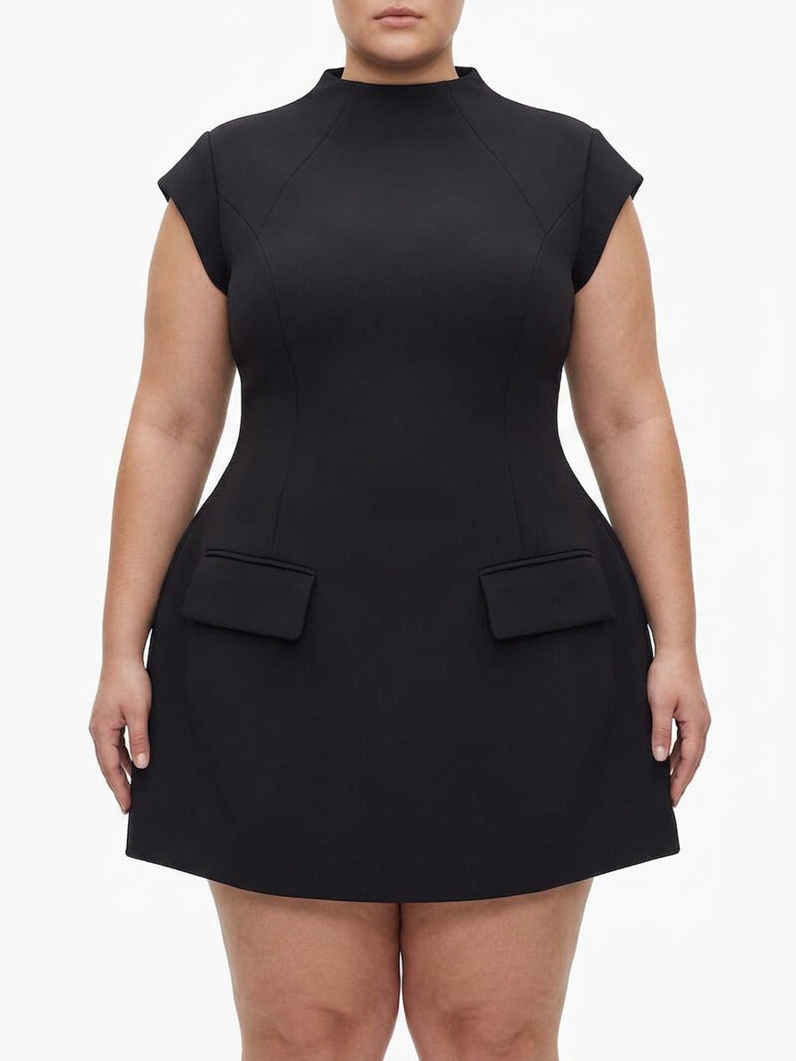 Ella mini dress - Plus size model
