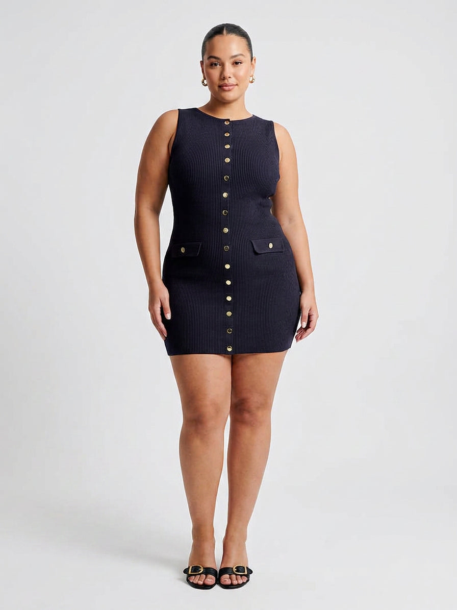 Georgia Mini dress - Plus size model