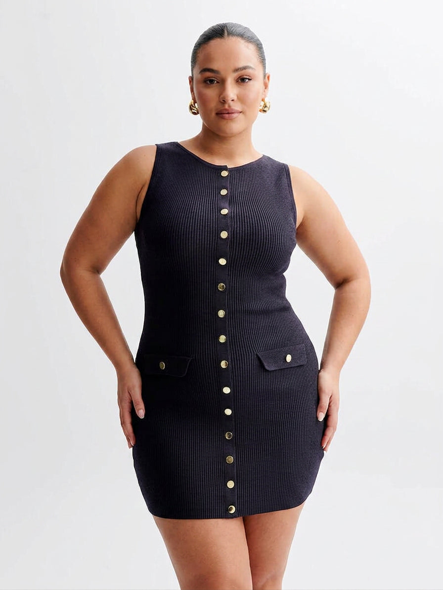 Georgia Mini dress - Plus size model