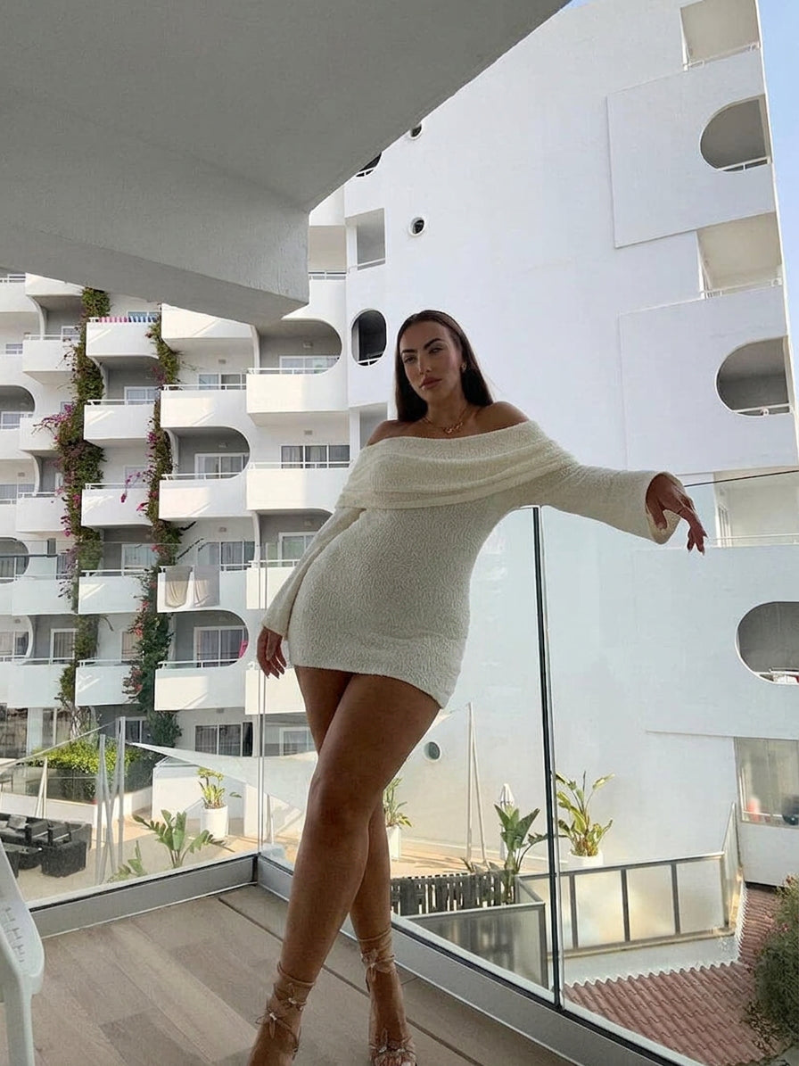 Marissa Mini dress - Plus size model