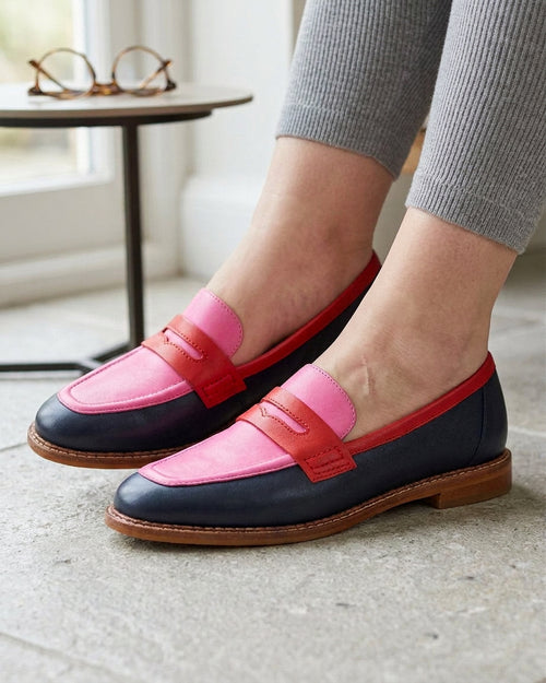Alisette | Elegant Loafers - Plus size model