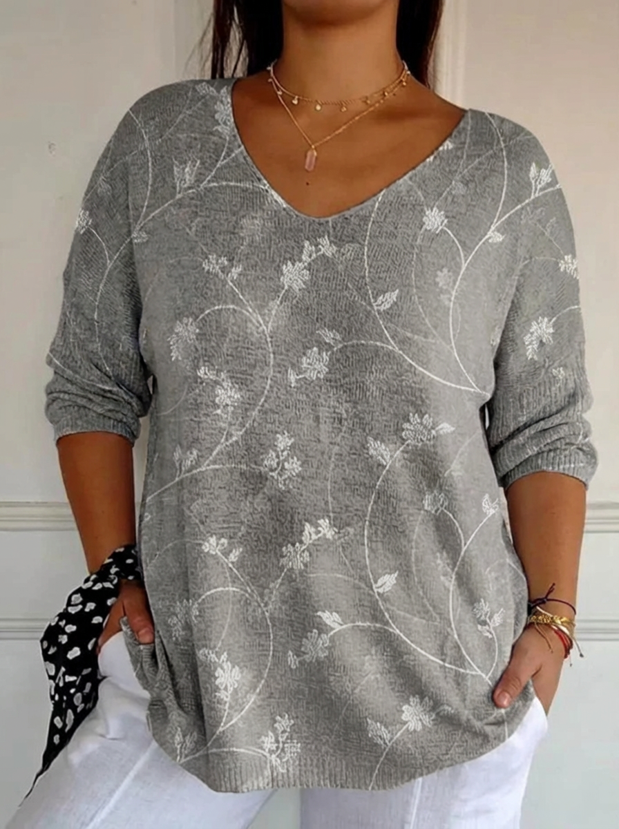 Women's Vintage Floral Art Casual Pullover Knit - Plus size model