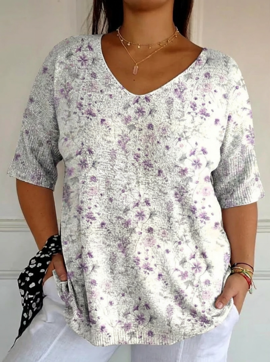 Women's Vintage Floral Art Casual Pullover Knit - Plus size model