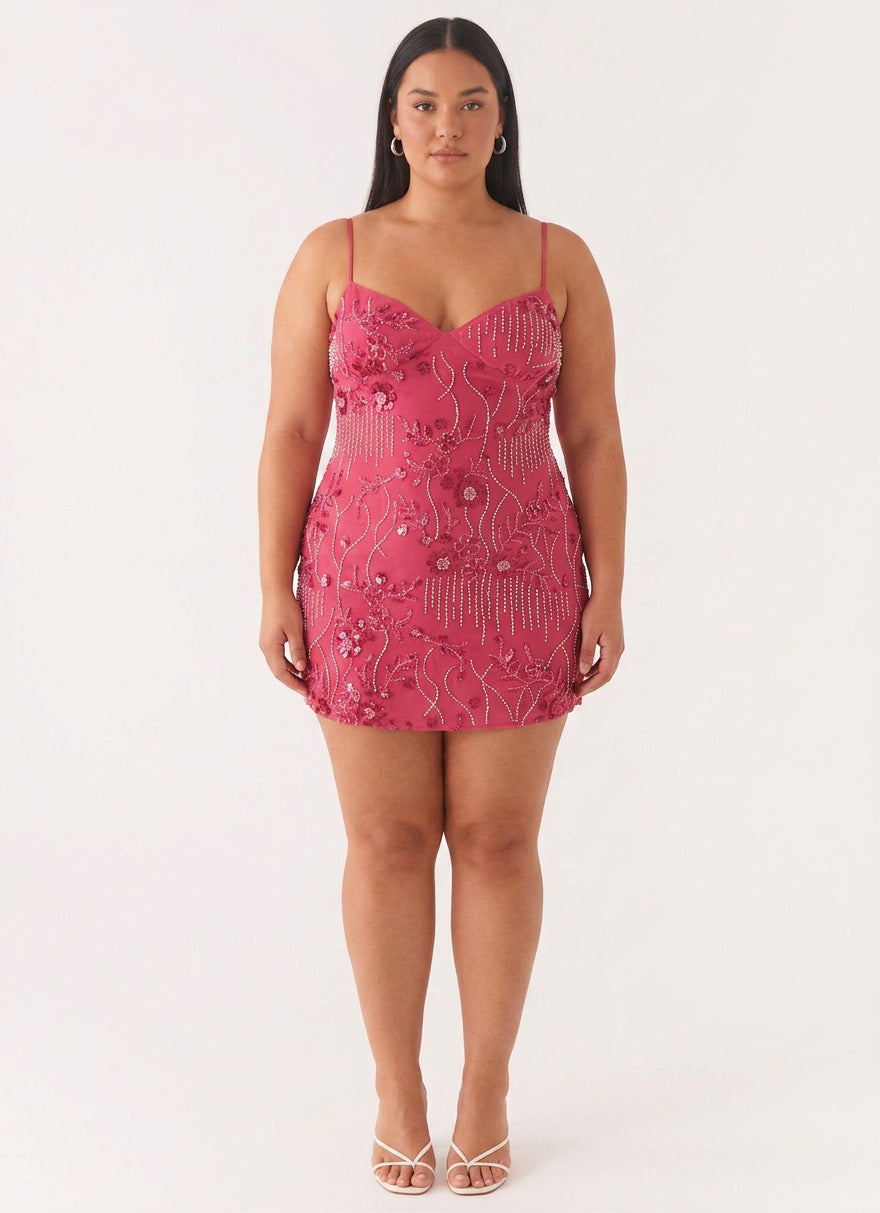 Veron - Sparkling Beaded Mini Dress - Plus size model