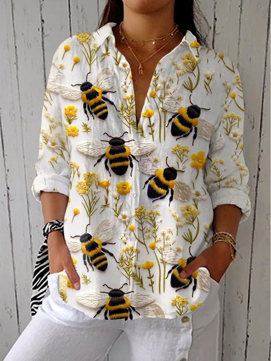 Susan – Garden Bee Floral Blouse - Plus size model