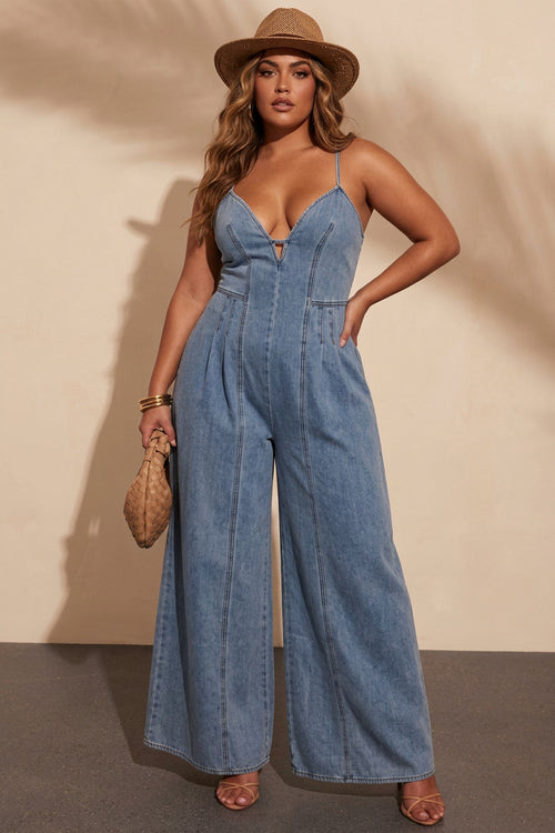 Alina - Vintage Washed Denim Halter Wide-Leg Jumpsuit - Plus size model
