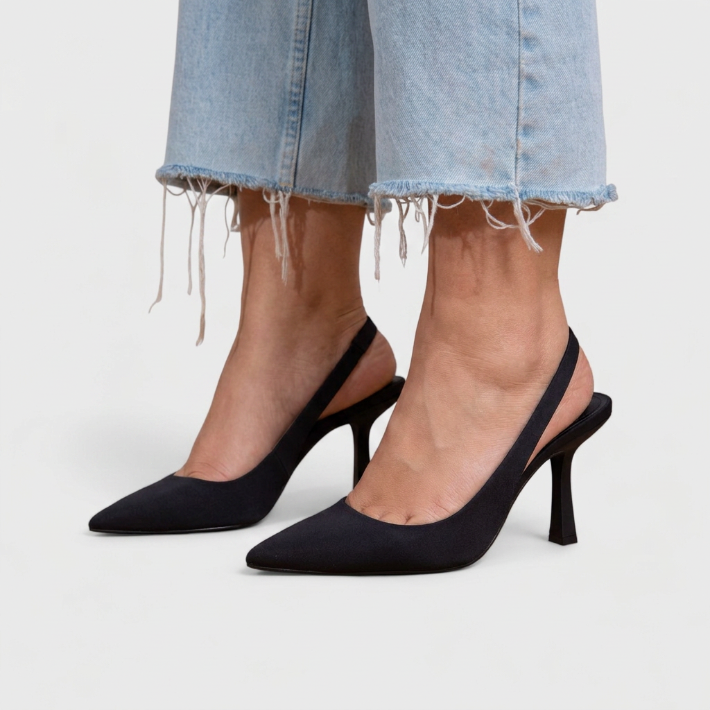 Bella - Elegant Orthopedic Pumps - Plus size model