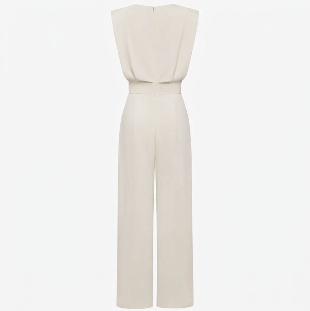 Ariadna™ | Jumpsuit with Belt - Plus size model