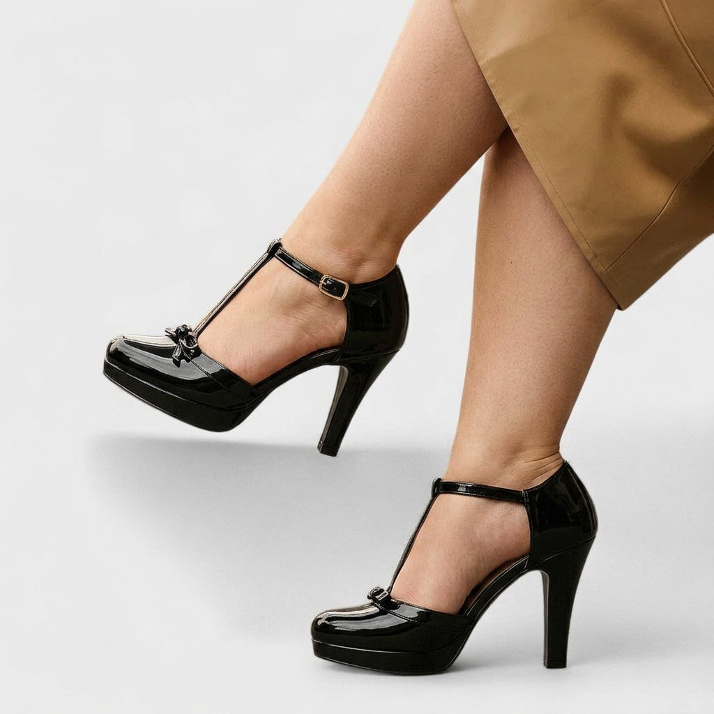 Neroa - Elegant Heels - Plus size model