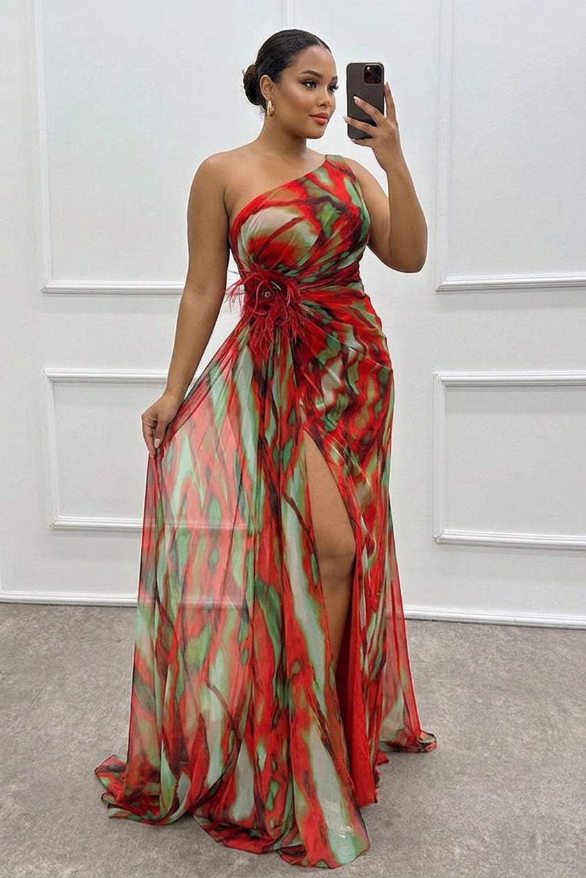 Claudia - Off-the-shoulder maxi dress with watercolor print, feather roses & slit - Plus size model
