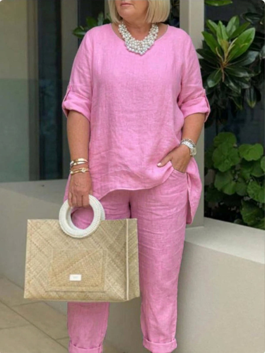 Grace Elegance Suit: Understated elegance - Plus size model
