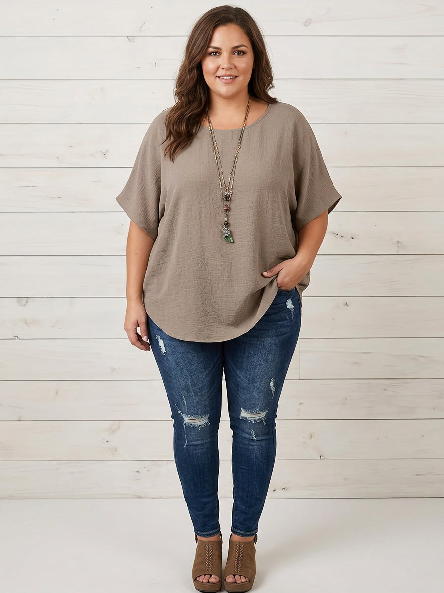 Sienna | Effortless Summer Top - Plus size model