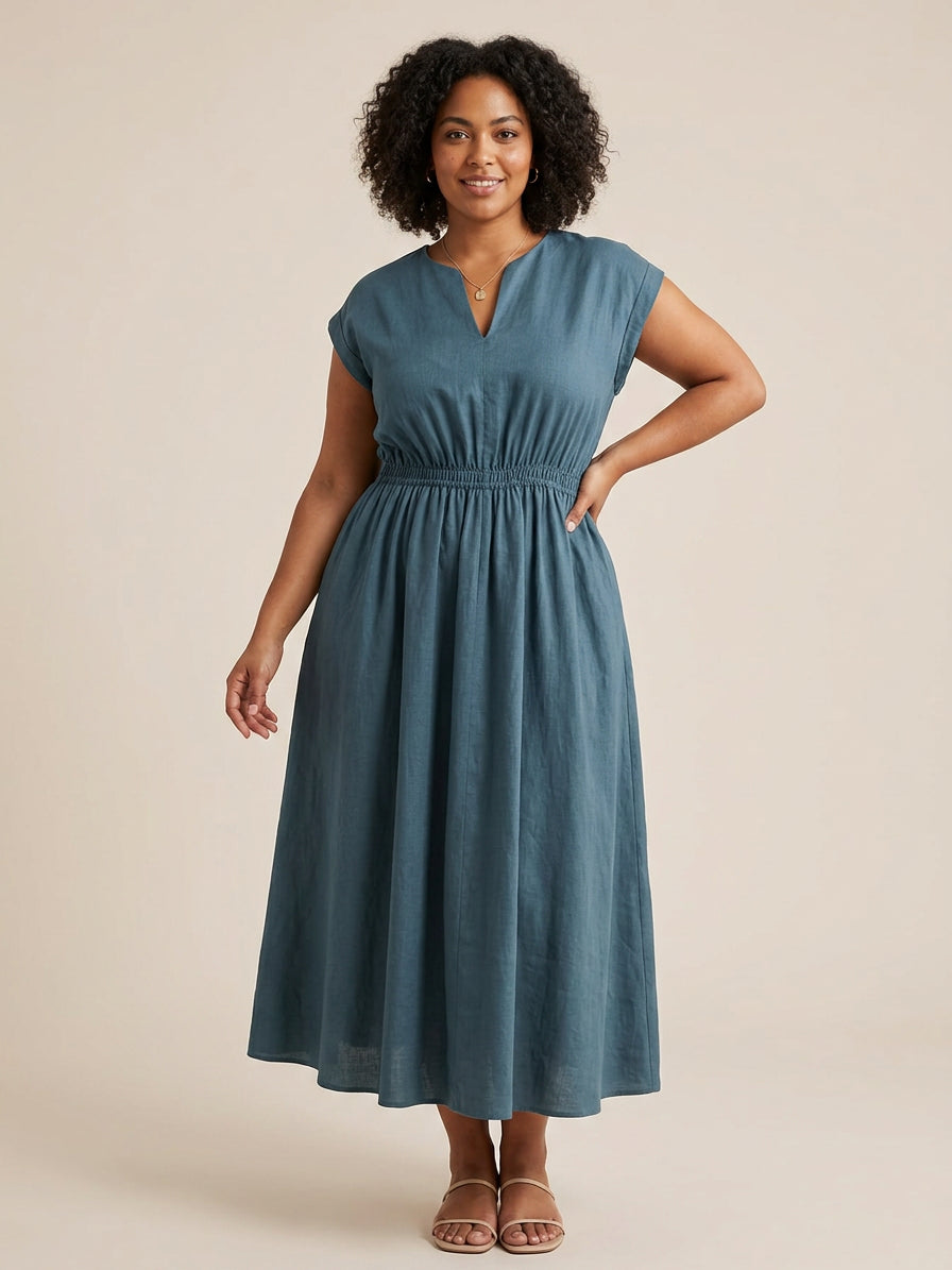 Lina — Fluid and Elegant Mixed Linen Dress - Plus size model