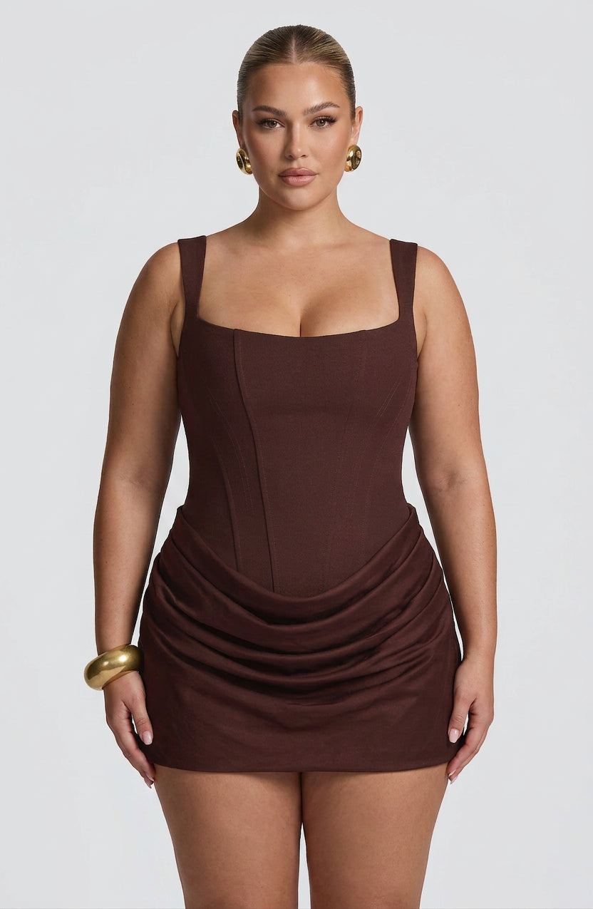 Cornelia Mini Dress - Plum Brown - Plus size model