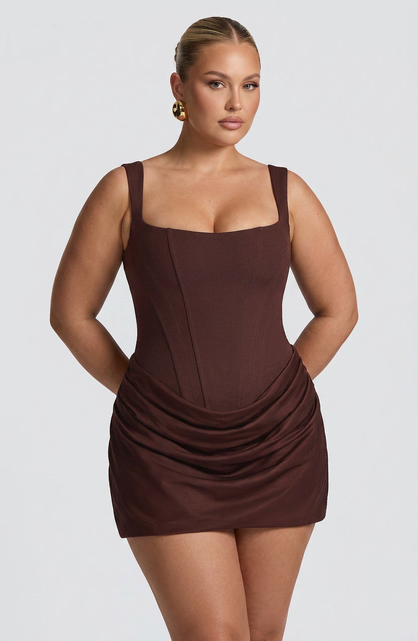 Cornelia Mini Dress - Plum Brown - Plus size model