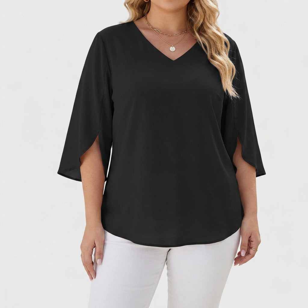 Debby | Elegant Blouse - Plus size model
