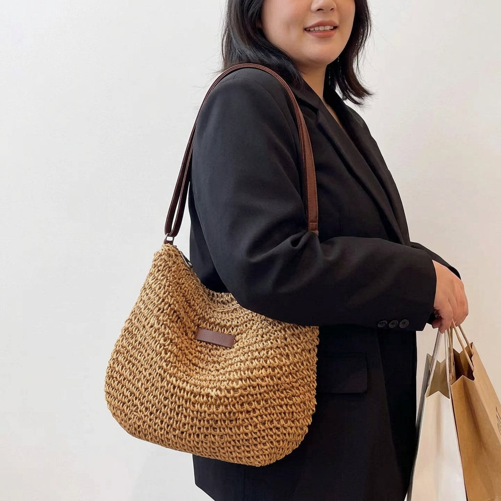 Kathy | Elegant Bag - Plus size model