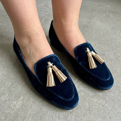 Alessyra | Elegant Loafers - Plus size model