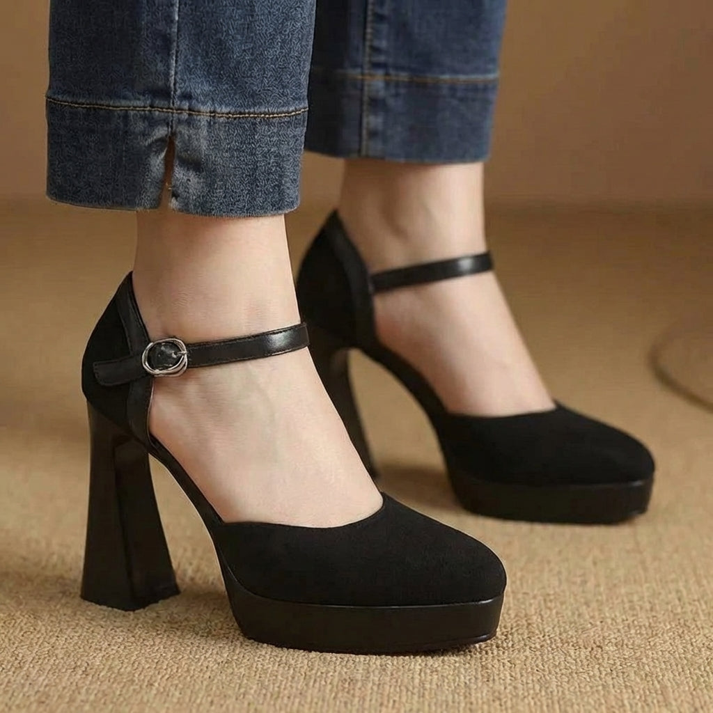 Celeste | Elegant Pumps - Plus size model
