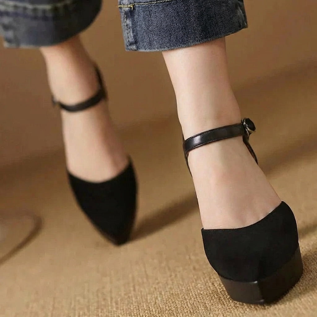 Celeste | Elegant Pumps - Plus size model