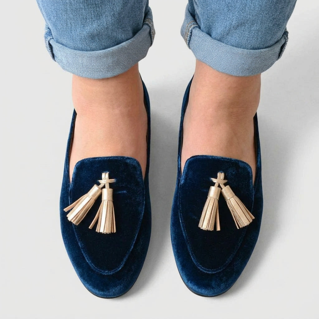 Alessyra | Elegant Loafers - Plus size model