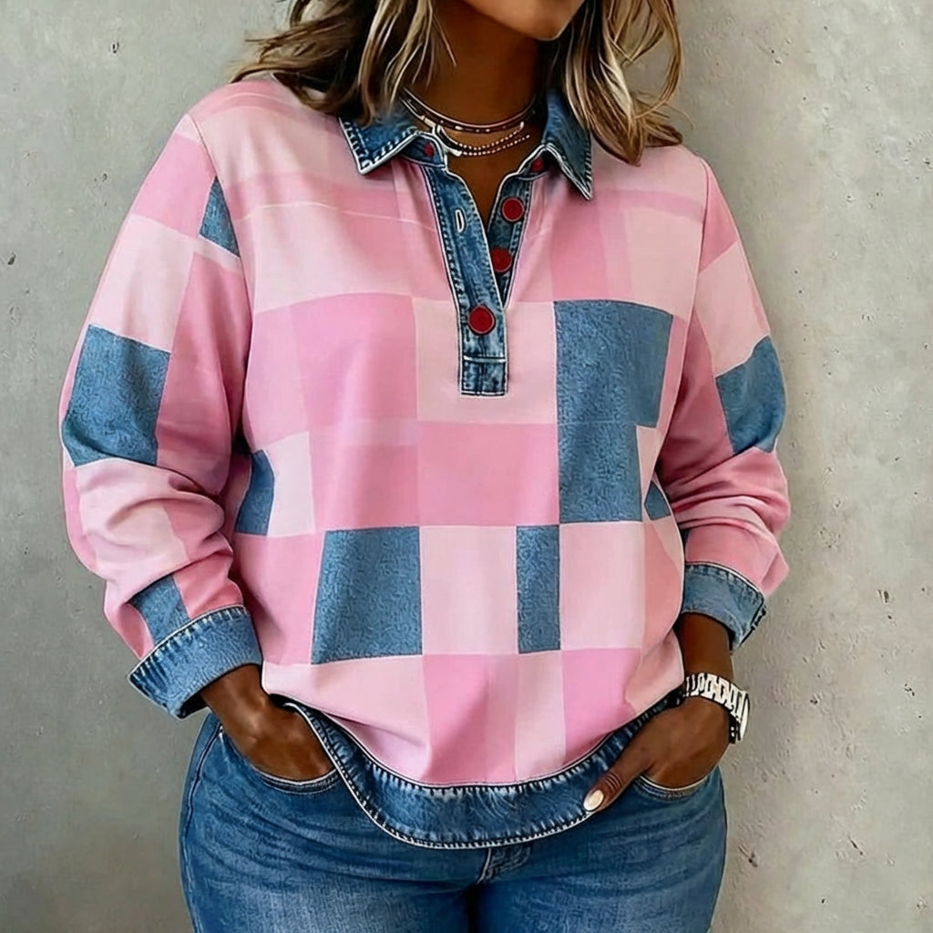 Vintage Checkered Sweatshirt - Plus size model