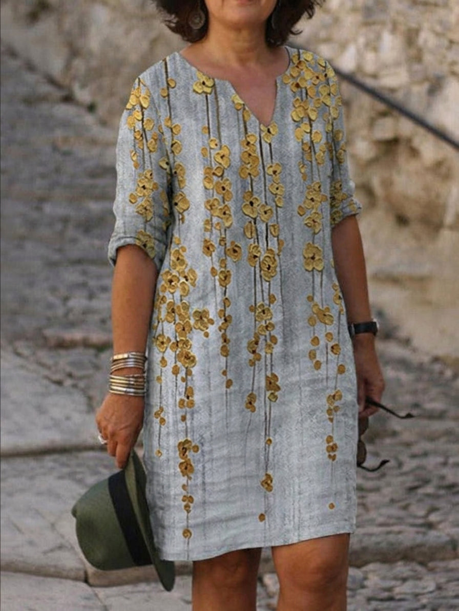 Eliana Floral Dress: Effortless Everyday Elegance - Plus size model
