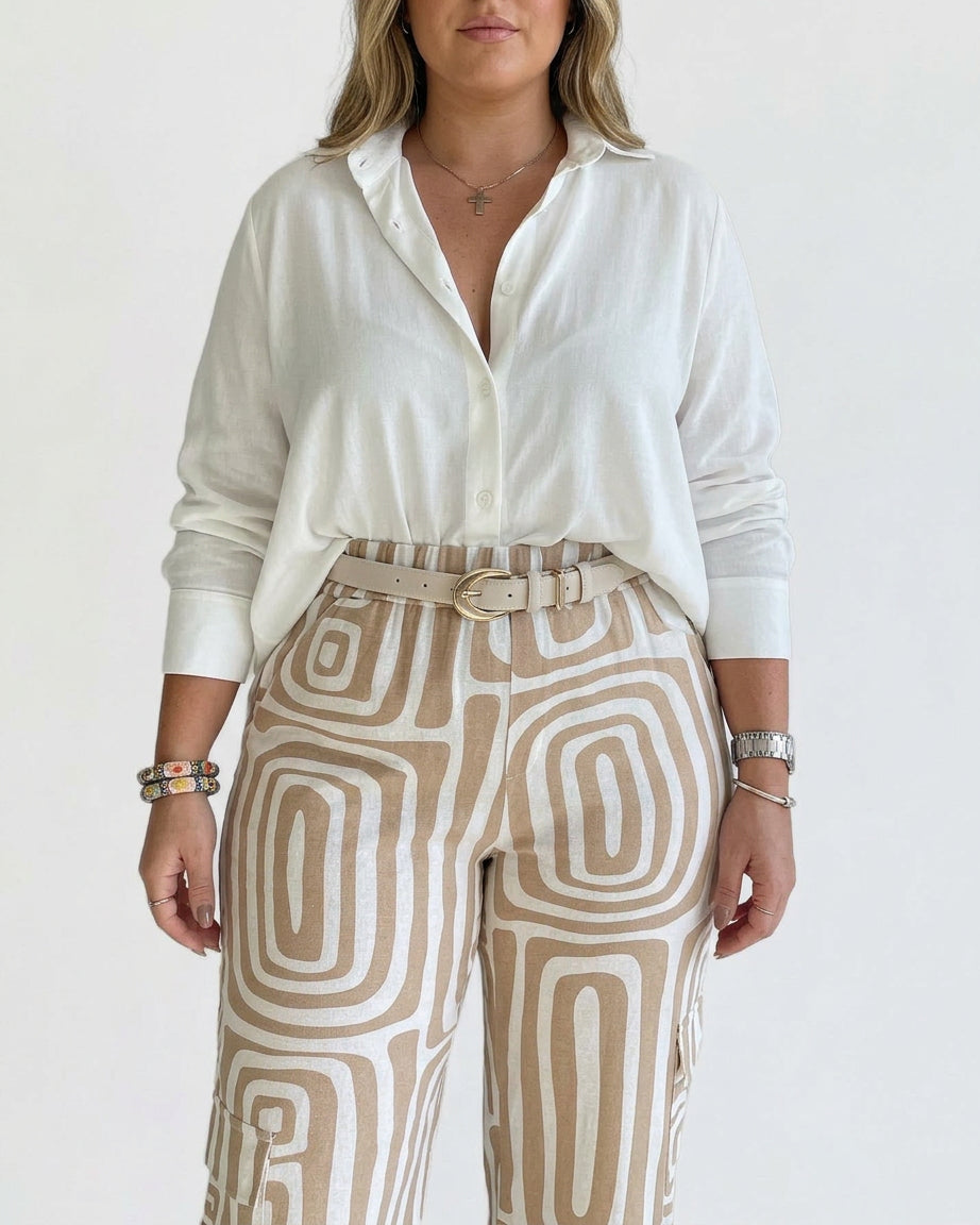 Kira | Elegant Two-Piece Set (INCLUDING A FREE BELT) - Plus size model