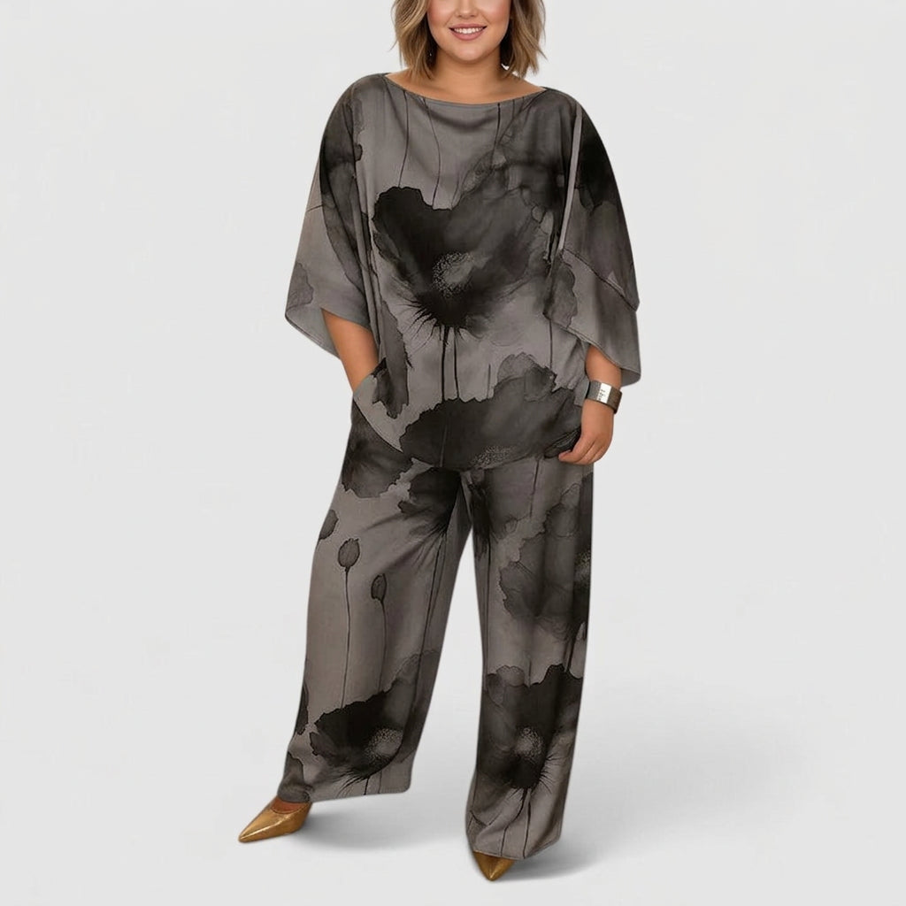Monica™ | Elegant Two-Piece Set - Plus size model