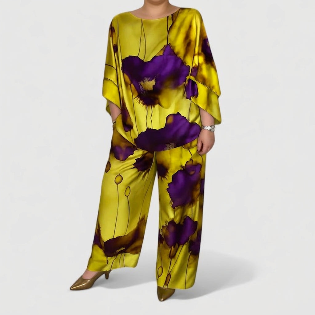 Monica™ | Elegant Two-Piece Set - Plus size model