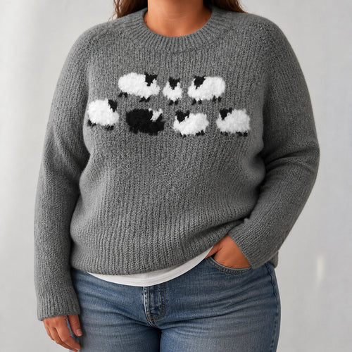 Alice - Retro Scandinavian knitted sweater - Plus size model