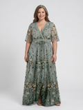 Evadne | Floral V Neck Short Sleeve Maxi Dress - Plus size model