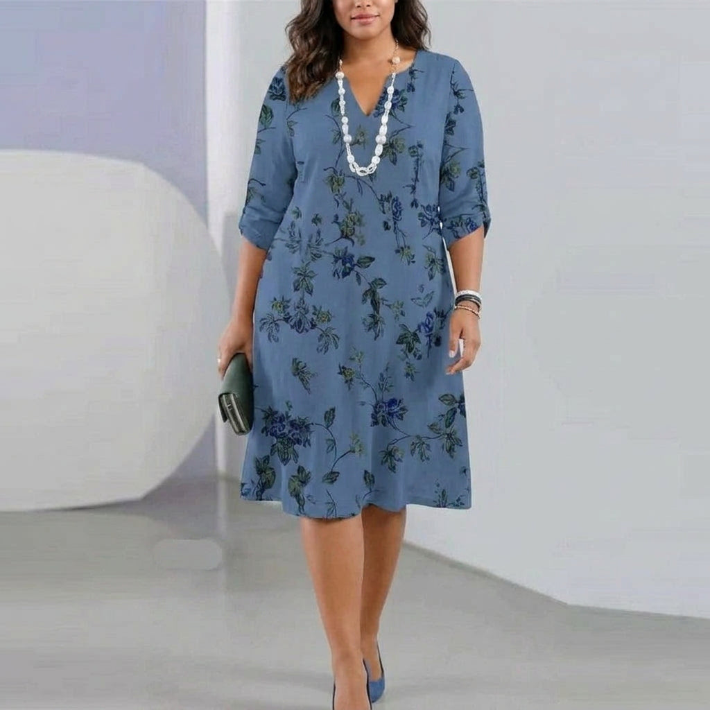 Scarlett | Floral Layered Dress - Plus size model