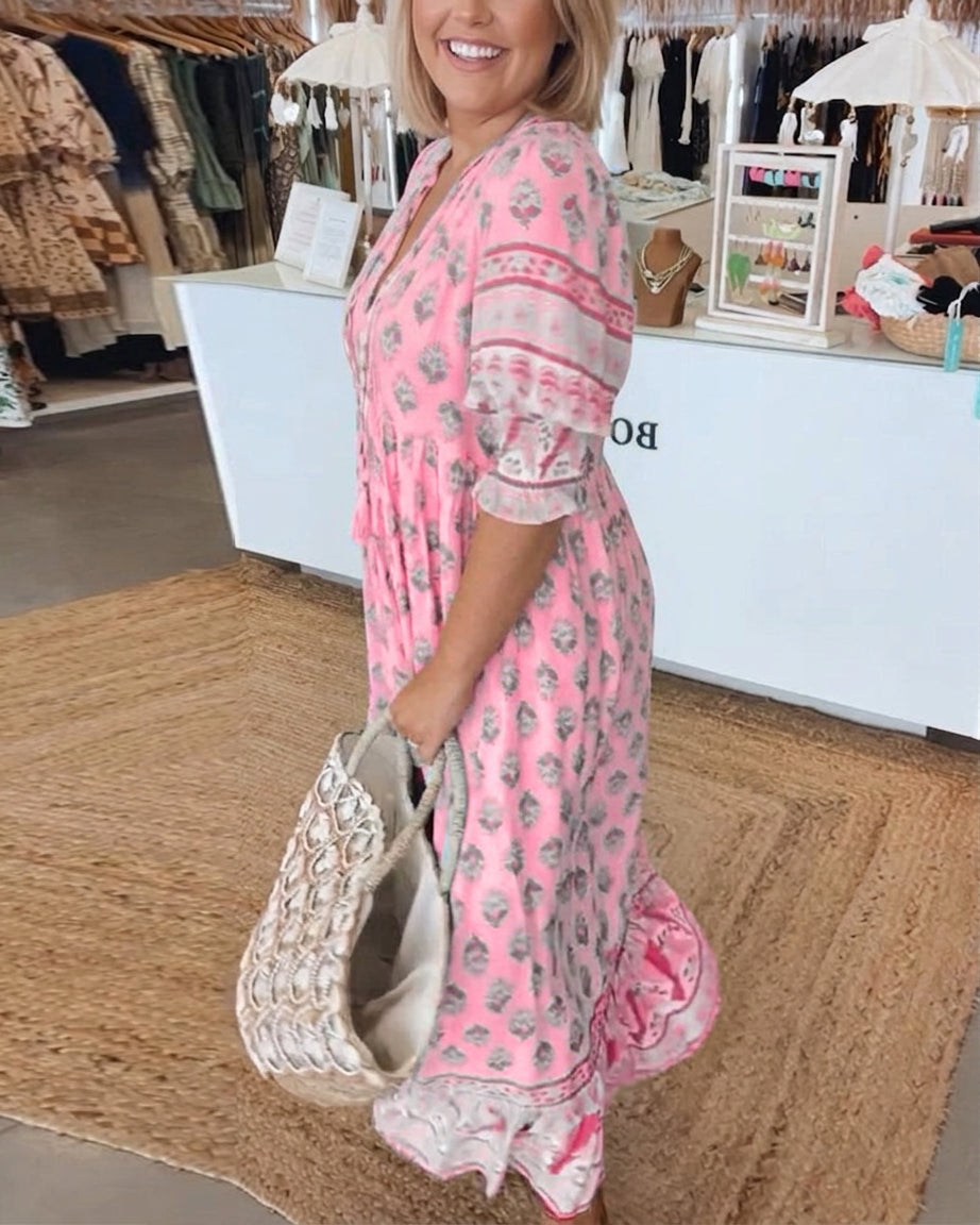Verity - Bohemian Dress - Plus size model