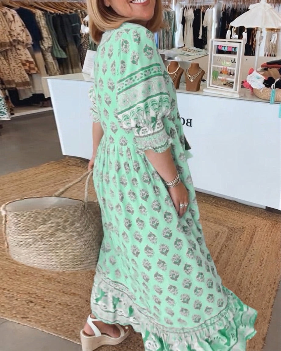 Verity - Bohemian Dress - Plus size model