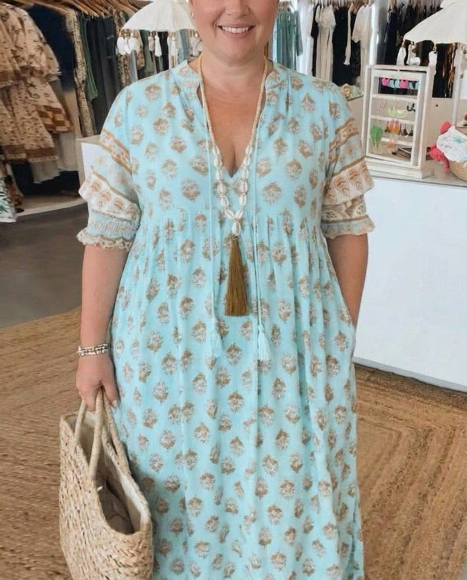 Verity - Bohemian Dress - Plus size model