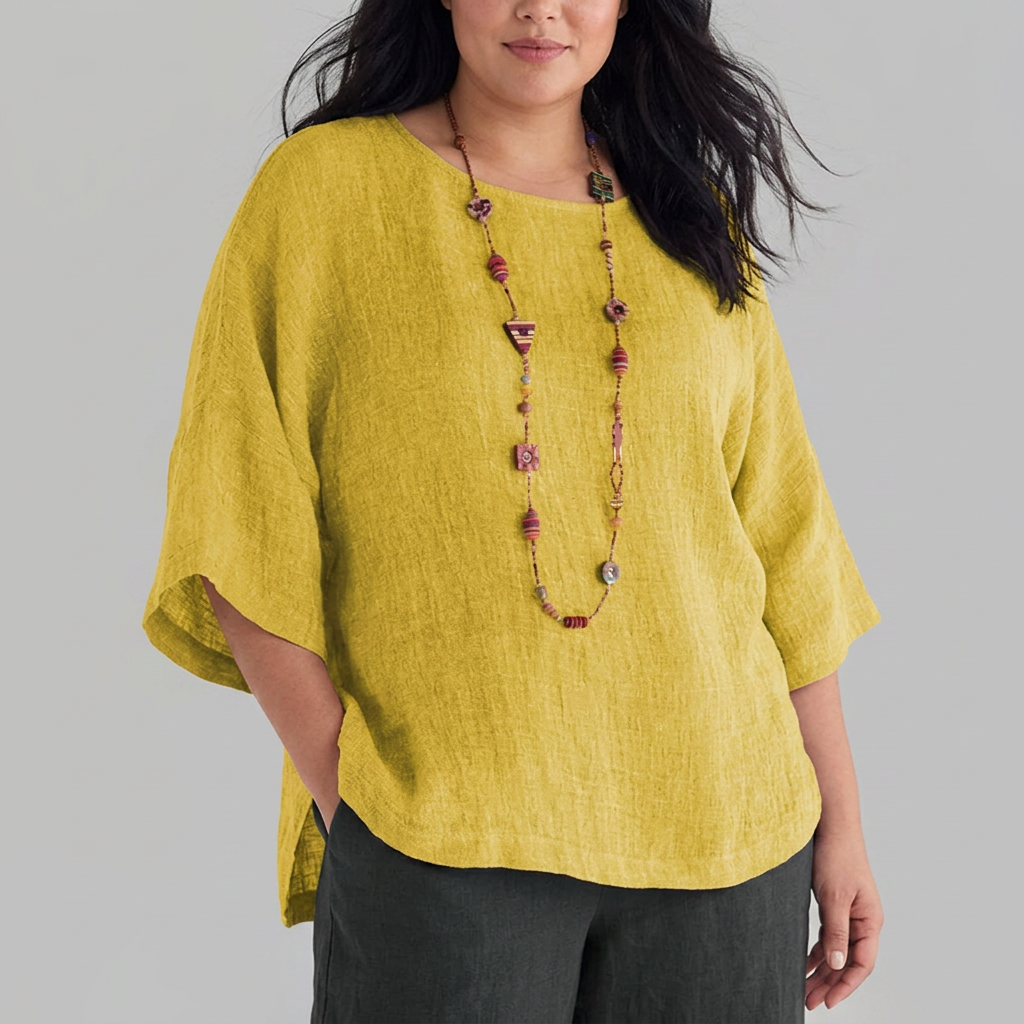 Marian | T-shirt with round neck and 3/4 sleeves - Plus size model