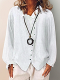 Olivia┃Long sleeve shirt with buttons - Plus size model