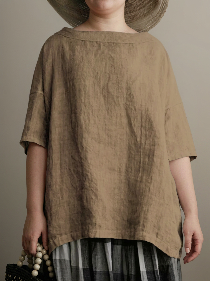 Viktoria┃Oversized vintage tunic with boat neck - Plus size model