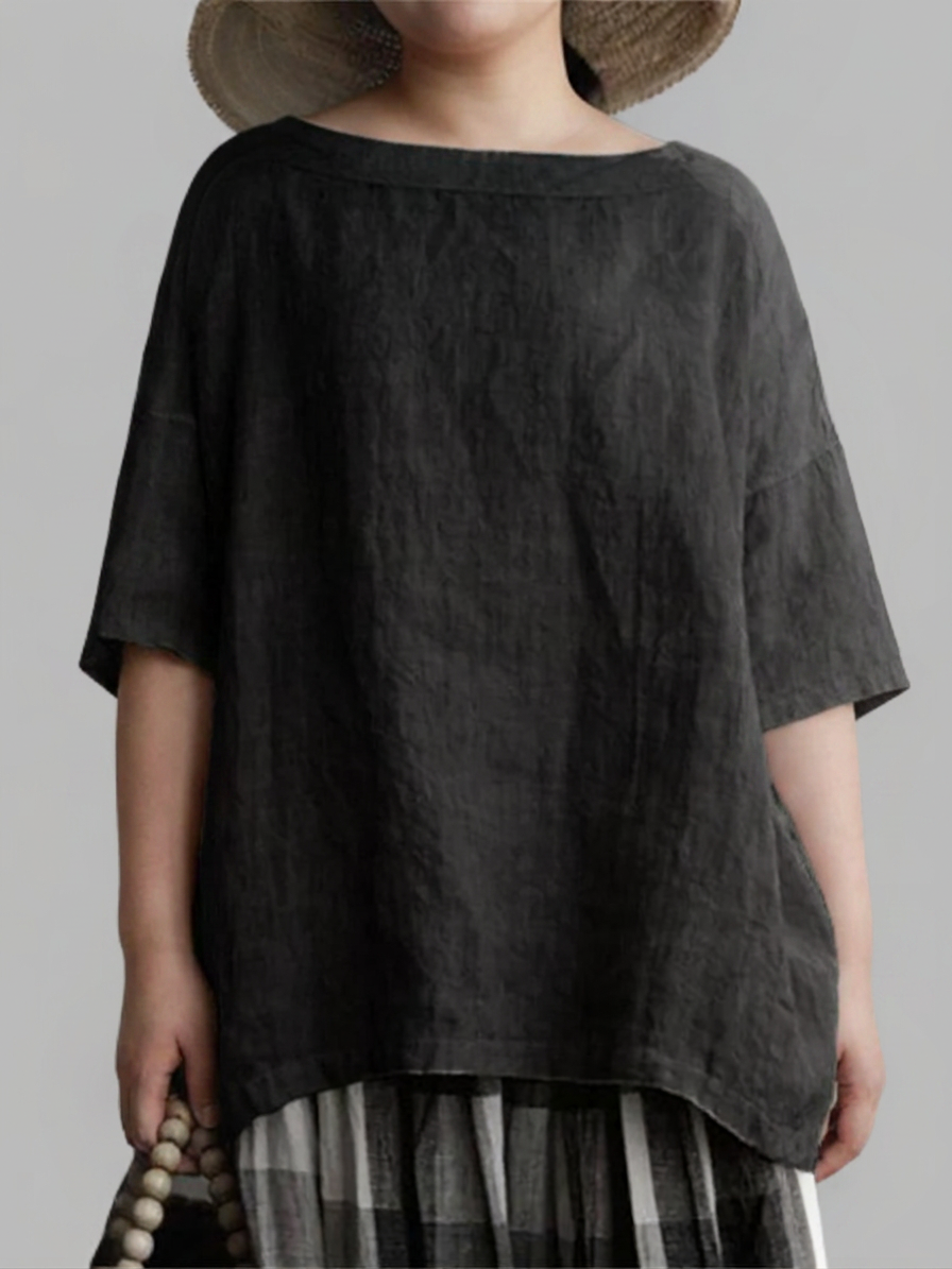 Viktoria┃Oversized vintage tunic with boat neck - Plus size model