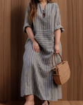 Hailey┃Casual long dress with vintage stripes and V-neck - Plus size model
