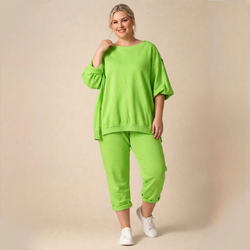 Clara | Comfortable Set - Plus size model