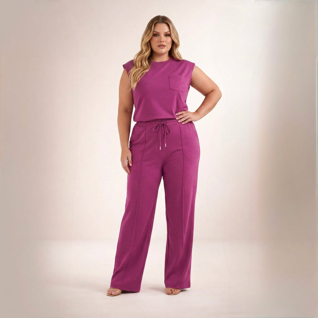 Paulina | Comfortable Daily Set - Plus size model