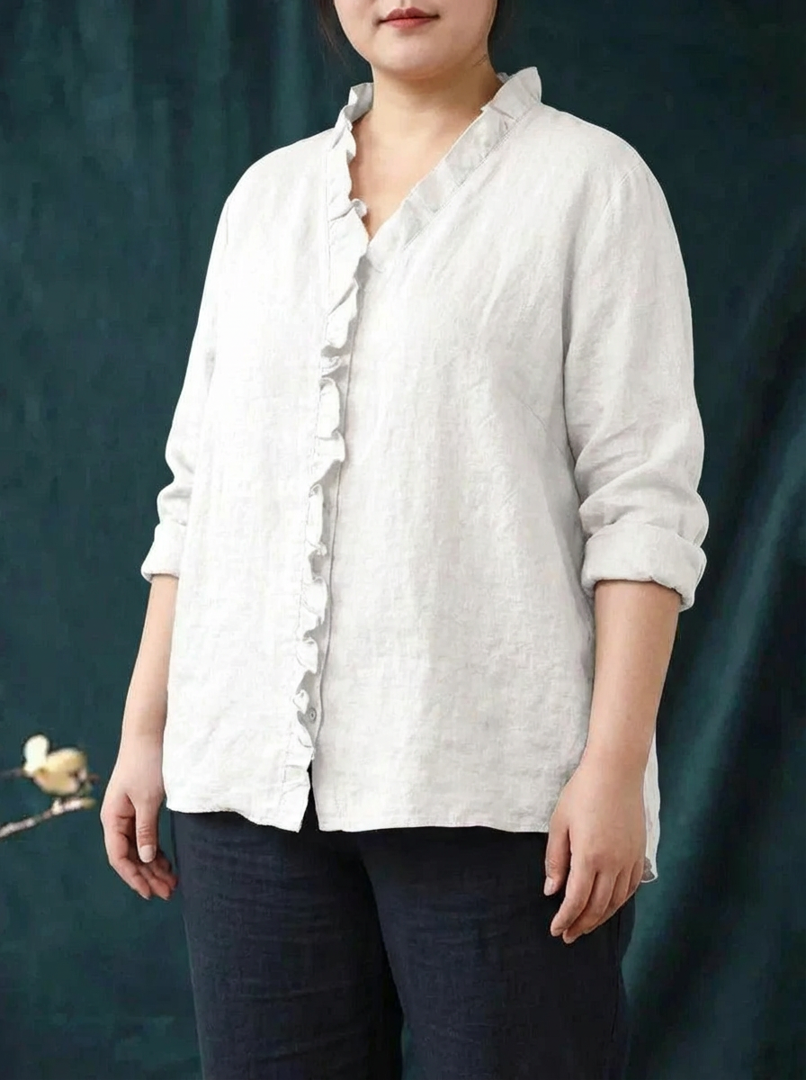 Eline | Elegant Linen Summer Blouse - Plus size model