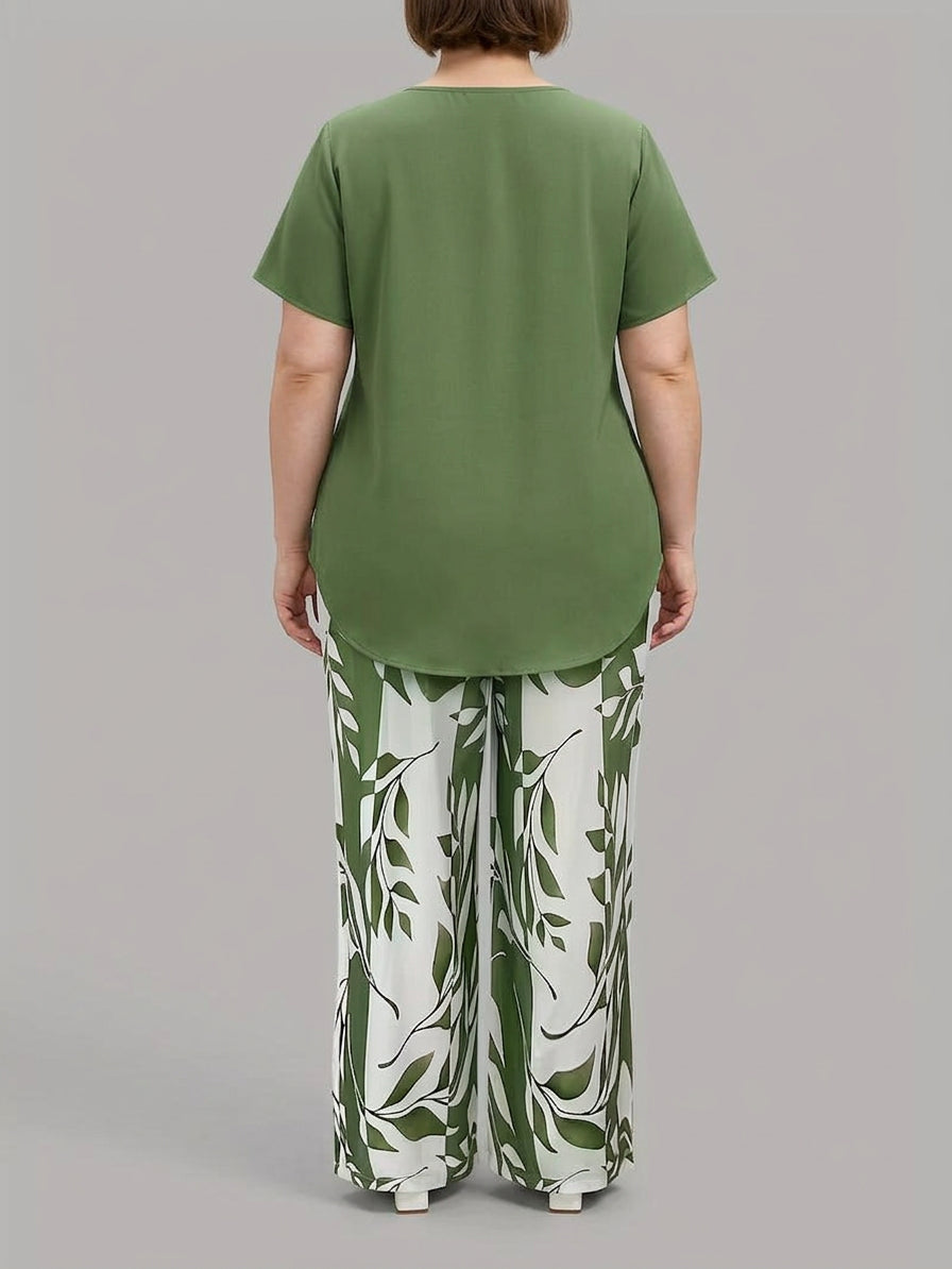 Avy™ | Casual Leaf Print Two-Piece Set - Plus size model