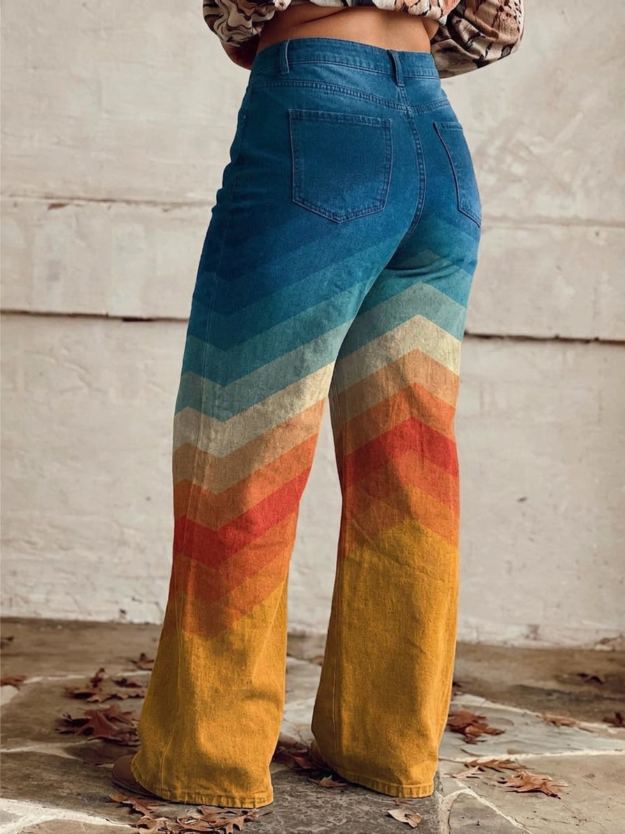 Léa - Elegant Retro Zigzag Pants - Plus size model